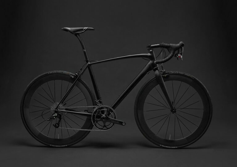 Bike gps tracker bicycle frame