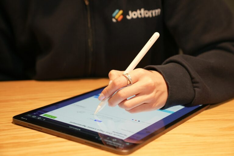 Digital signature stylus tablet contract
