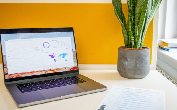 How modern spreadsheet apps are becoming flexible data hubs for small teams