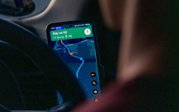 How navigation apps are quietly reshaping everyday travel