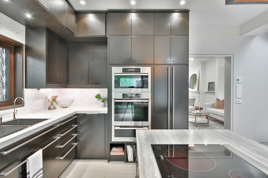 Smart slow cooker modern kitchen