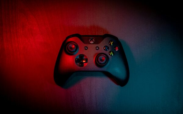 Pro-style controllers explained: are they worth it and which features matter most