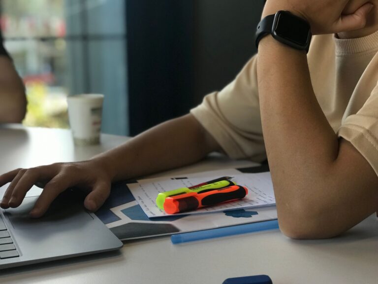Arm windows laptop