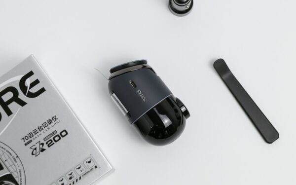 Dash cam basics: how to pick the right model and use it properly on the road