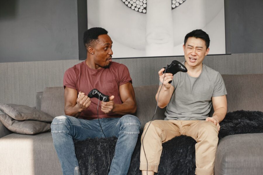 Friends couch co-op