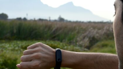 How fitness wearables and health apps are quietly reshaping your mobile life