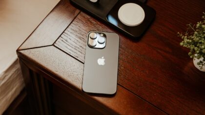 How MagSafe-style magnetic gear is changing phone mounts, wallets and chargers