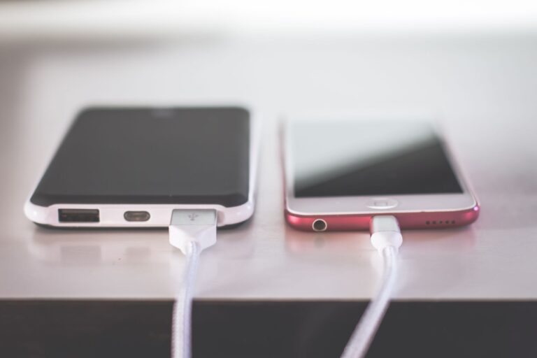 Usb charging station