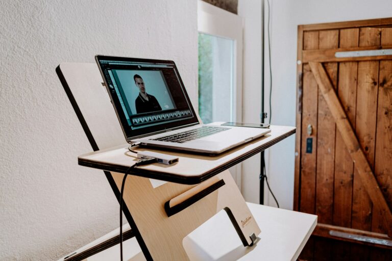Laptop tablet hybrid