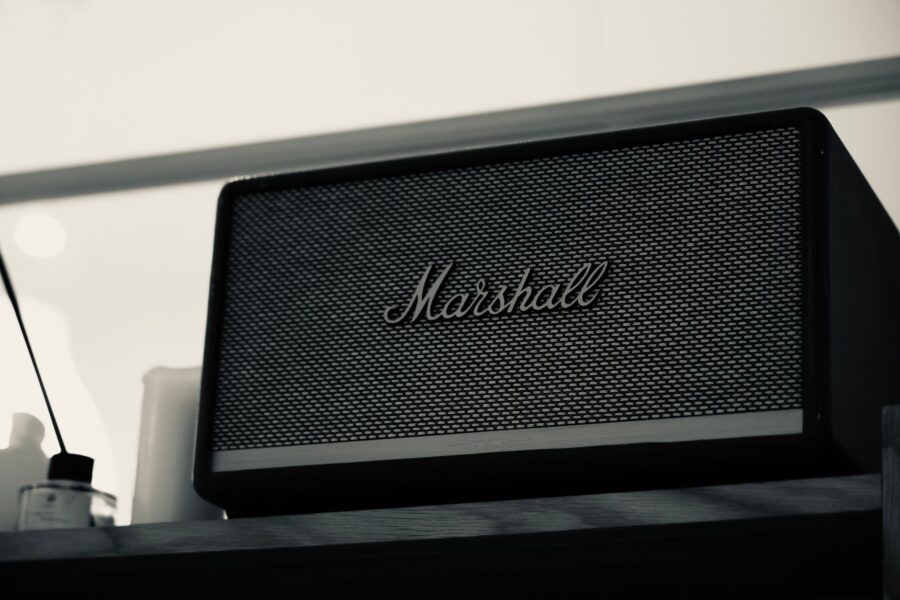 Bluetooth speaker table