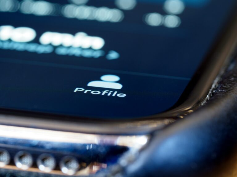 Smartphone privacy settings
