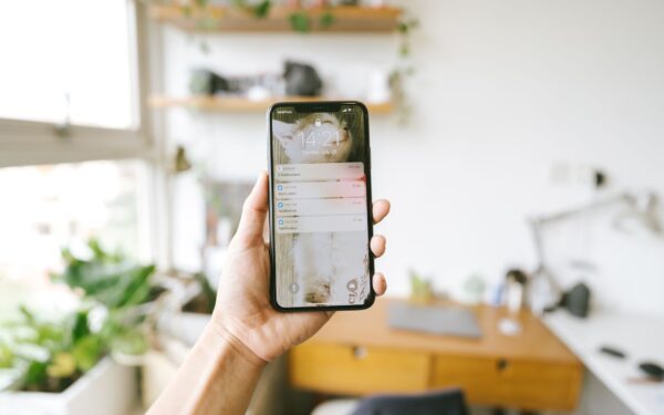How to manage app notifications on Android and iOS so they stop interrupting your day