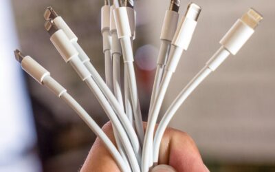 How to safely transfer data to a new mobile device without losing anything