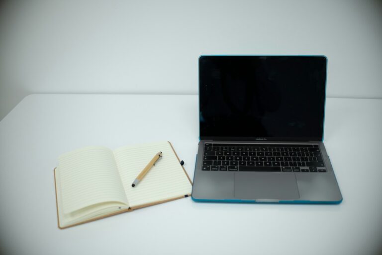 Laptop desk onenote