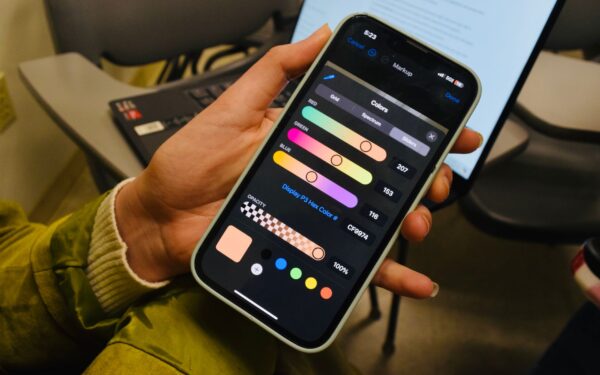 How to speed up a slow smartphone without losing your data