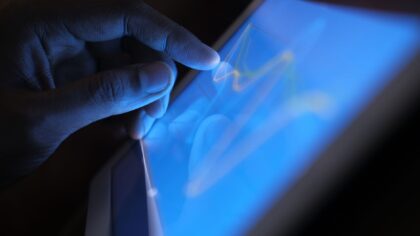 How to speed up a slow tablet with simple settings and smart habits