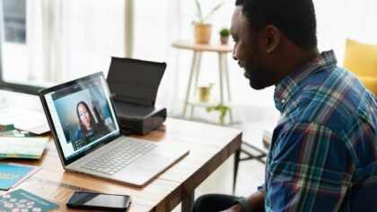 Hybrid work tools are getting smarter: how AI calendars and meeting assistants are reshaping the office