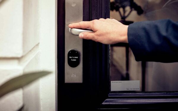 Passwordless logins are coming home as smart locks and apps quietly drop the keypad