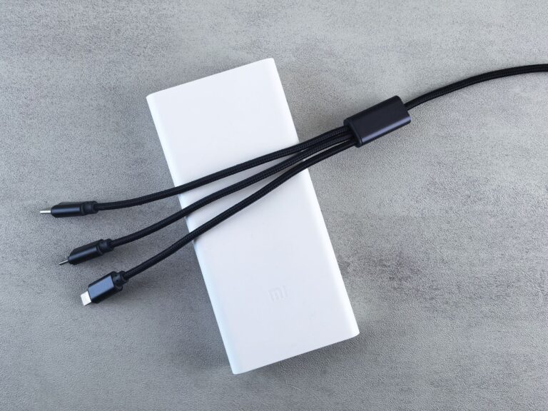Tech pouch power