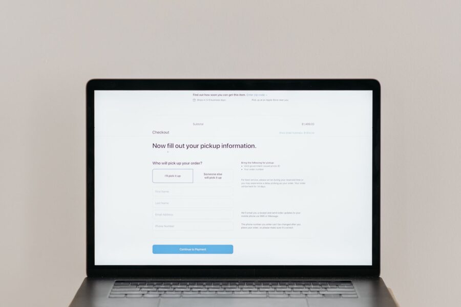 Laptop screen malicious