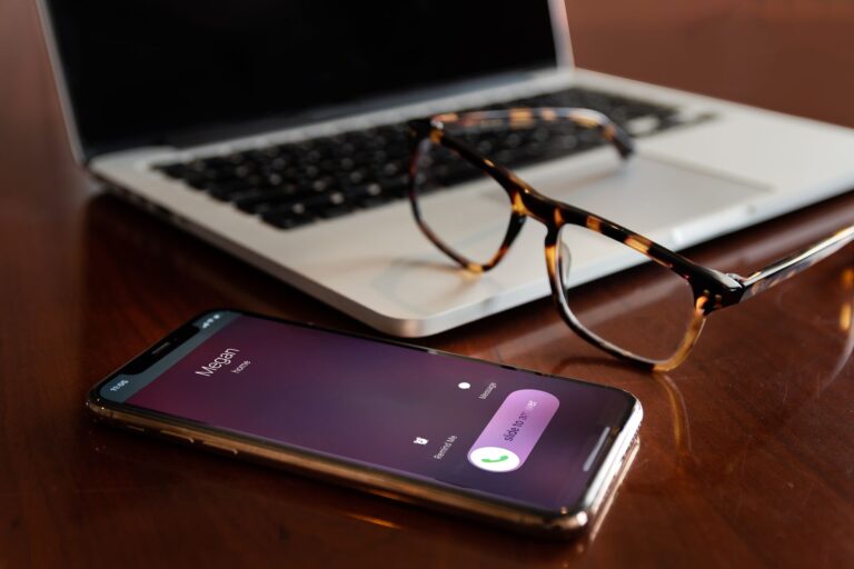 Smartphone incoming call