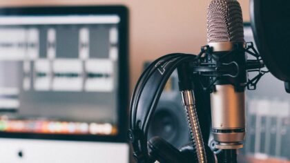 Everyday creator kit: useful microphones and gadgets that improve your videos and calls