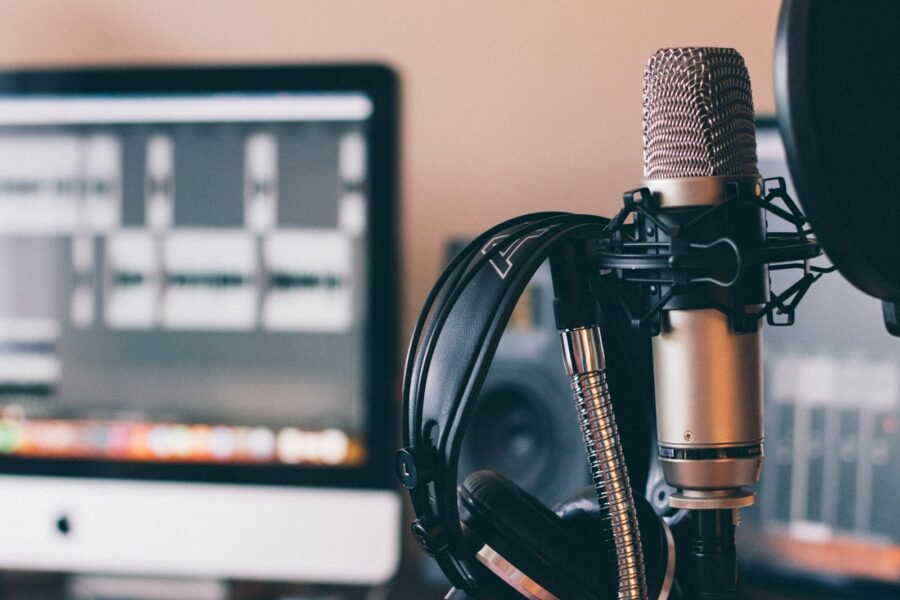 Home desk microphone