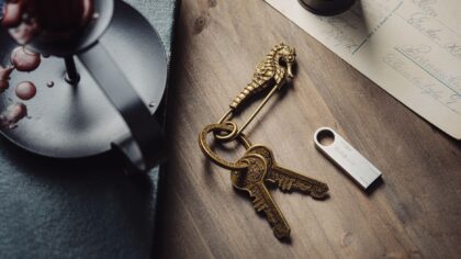 Everyday GPS trackers: practical ways small devices protect your stuff and peace of mind