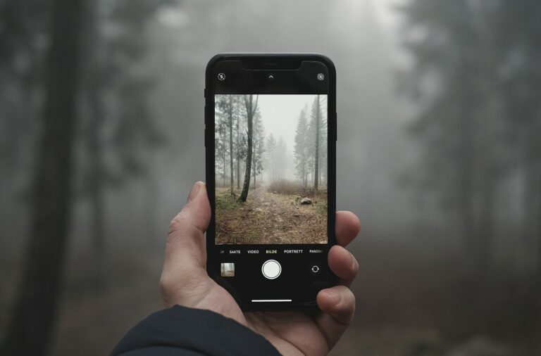 Mobile editing app