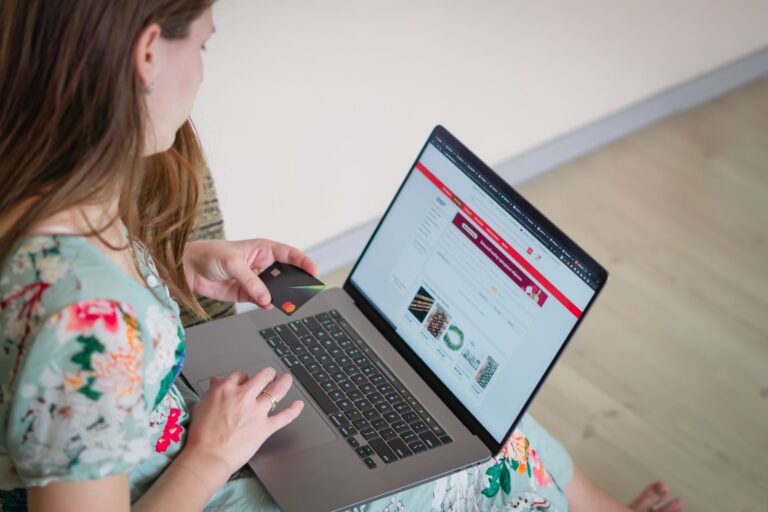 Online shopping laptop