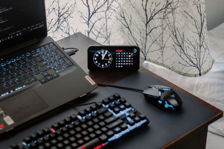 Gaming laptop desk