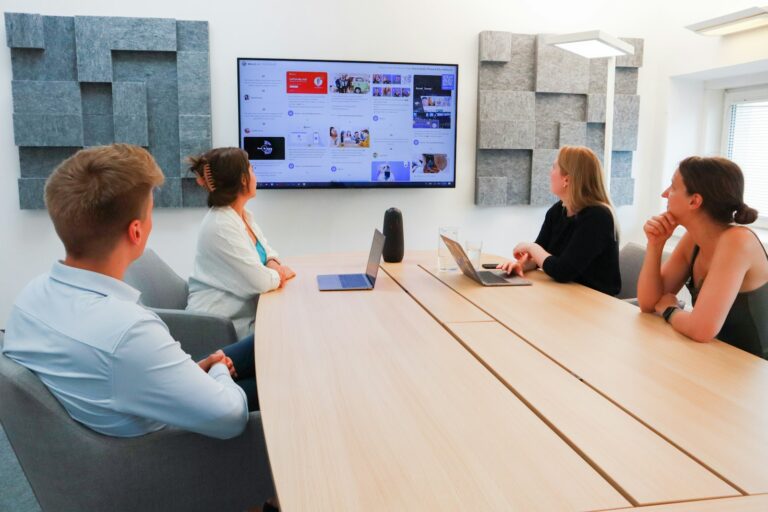 Team calendar meeting