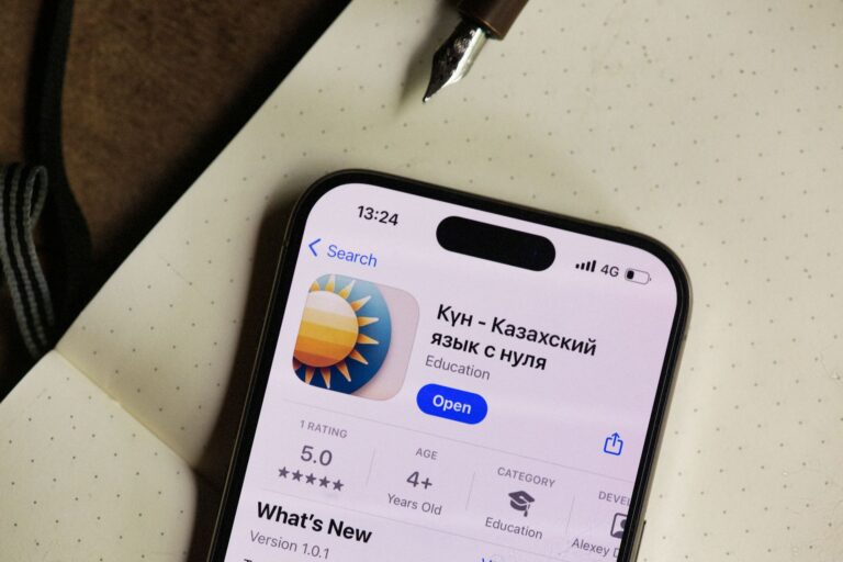 Smartphone language learning