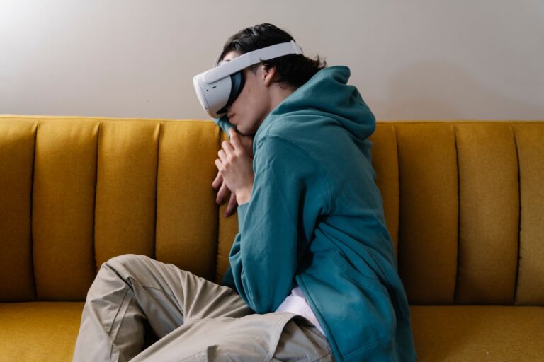 Mixed reality headset
