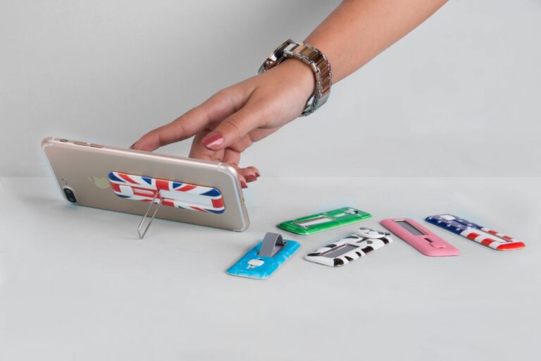 Smartphone phone grip