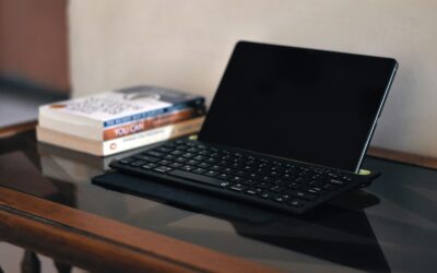 How to choose a compact Bluetooth keyboard for phones, tablets and smart TVs