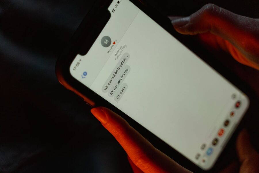 Smartphone screen delivery