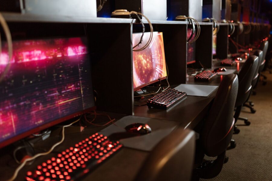 Gamer desk computer