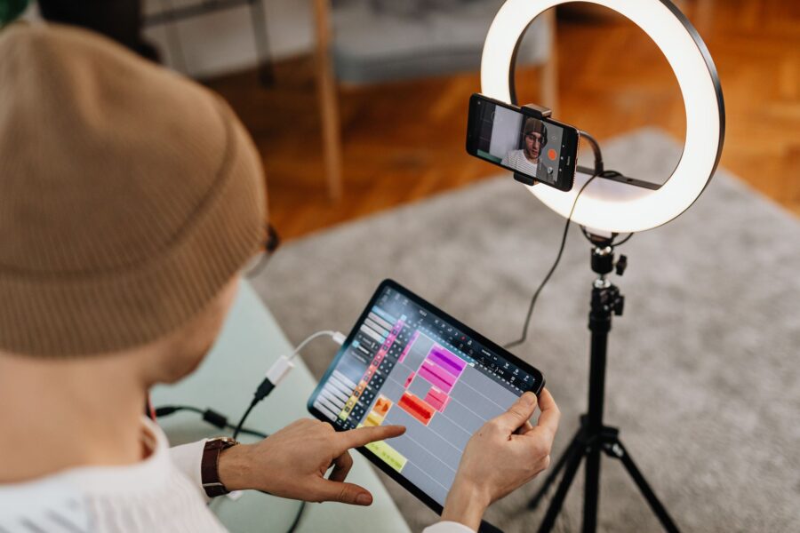 Laptop smartphone tablet