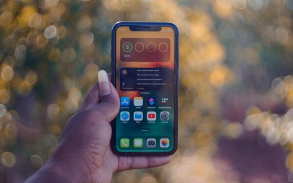 How to use mobile authenticator apps to protect your accounts without losing access