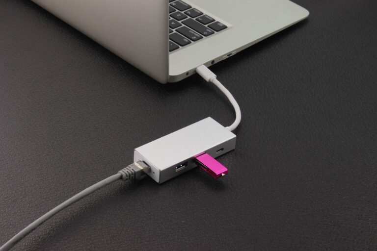 Usb hub close
